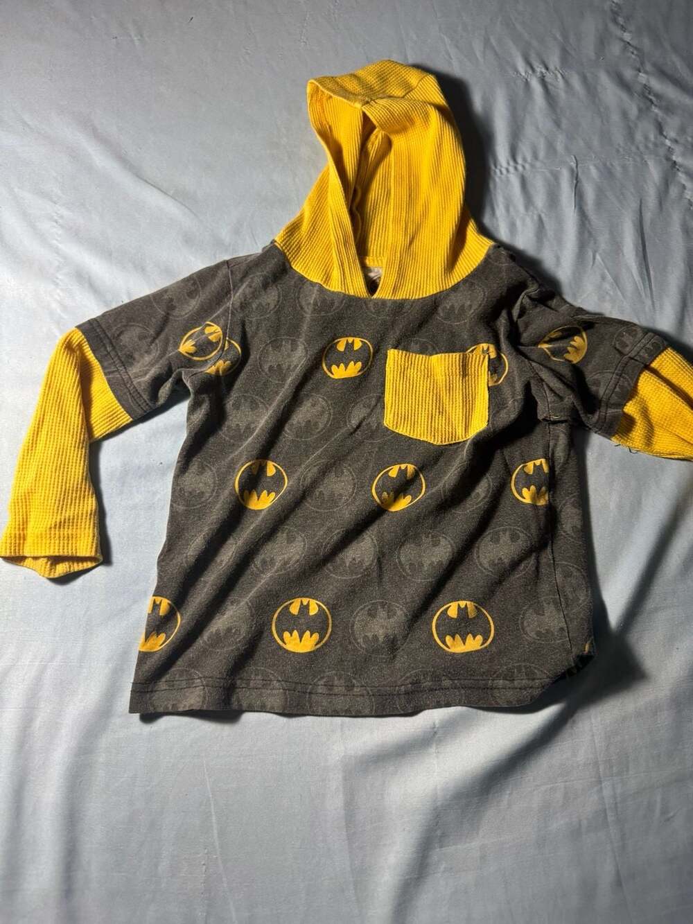 Batman Hoodie Size 3T Gray Yellow Logo Pocket